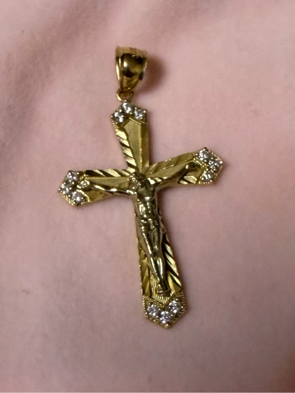 Like New Gold Plated Pendant